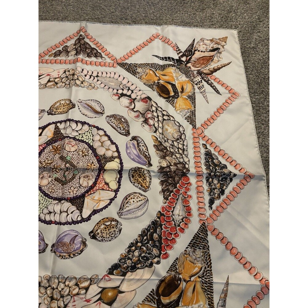 Hermes Silk Scarf 90 ROCAILLE Shell Vintage Design No Box - Picture 9 of 11